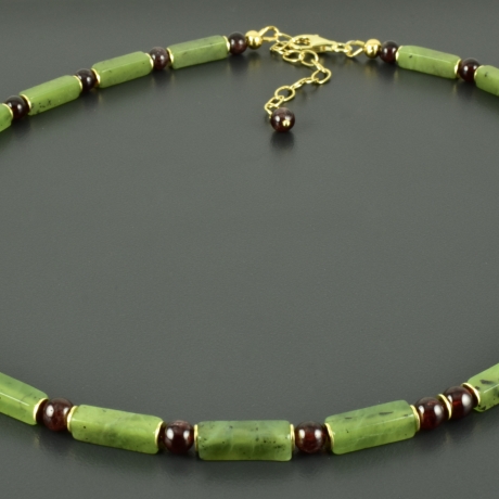 Kette grüne Jade Granat vergoldetes Silber Geschenk Rechteckig