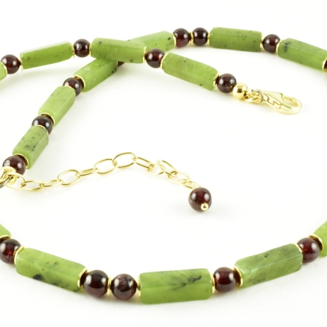 Kette grüne Jade Granat vergoldetes Silber Geschenk Rechteckig