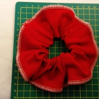 Haargummi Scrunchie Haarschmuck Haarscrunchie aus Stoff verziert