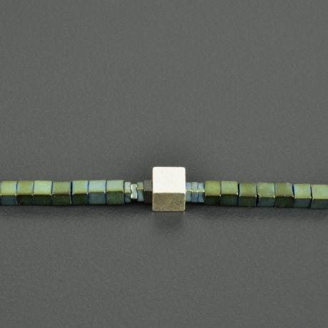 Minimalistische Hämatitwürfelkette 925er Silber blau grün zart