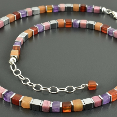 Edelstein-Würfel-Kette Amethyst Thulit Karneol Aventurin rosa rot