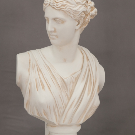 Wunderschöne Büste der Helena. 52 cm.