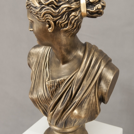 Wunderschöne Büste der Helena. 52 cm.