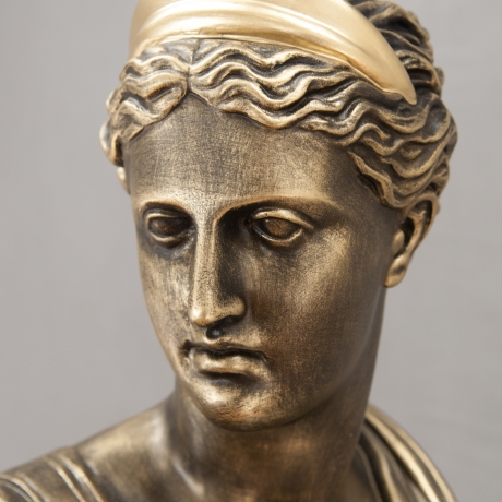 Wunderschöne Büste der Helena. 52 cm.