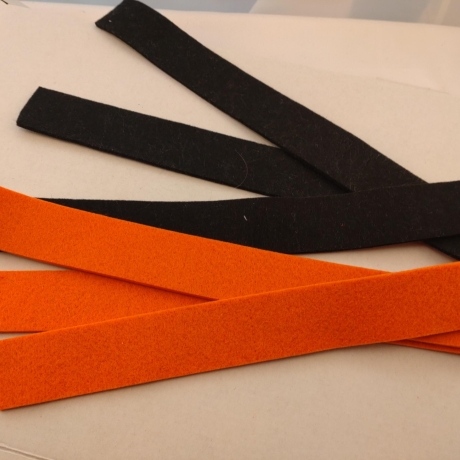 je3 Filzstreifen Schwarz + Orange27 x 3 cm Schlüsselband