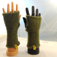 Handstulpe gestrickt / gehäkelt - Handschuh fingerlos Khaki