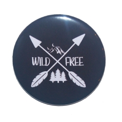 Button 50 mm mit Anstecknadel Spruch Camping Wald Wohnmobil