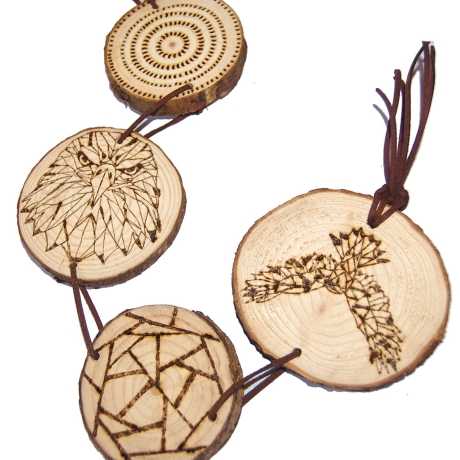 Wandbaumler Adler Geometrie Mystik Brandmalerei 