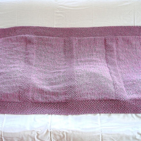 Kuscheldecke Plaid in altrosa-grau handgestrickt von Hobbyhaus