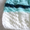 Kuscheldecke Plaid handgestrickt mit Streifen von Hobbyhaus