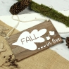 Rustikales Holzschild 'Fall in love' | Herbstdeko