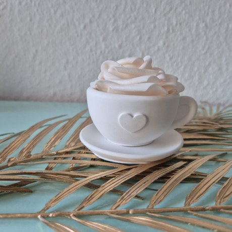 Tassenvase mit Untertasse