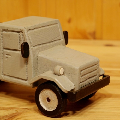 Deko-Lastwagen aus Holz, grau/anthrazit