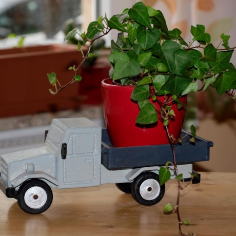 Deko-Lastwagen aus Holz, grau/anthrazit