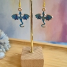 Emaillierte Drachen Ohrringe – Fantasy Schmuck in Blau & Gold