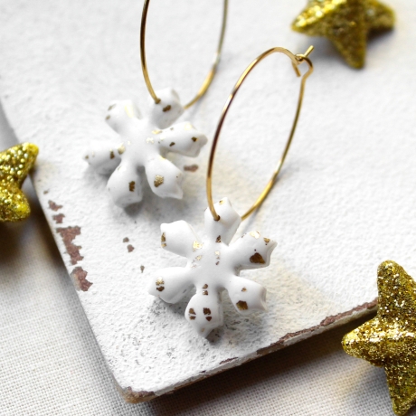 Ohrringe Schneeflocken • Creolen Polymer Clay | Ohrschmuck