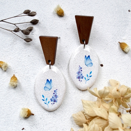 Ohrringe mit Schmetterling aus Polymer Clay • Ohrschmuck