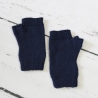 Gestrickte Armstulpen mit Daumenloch aus Wolle | dunkelblau