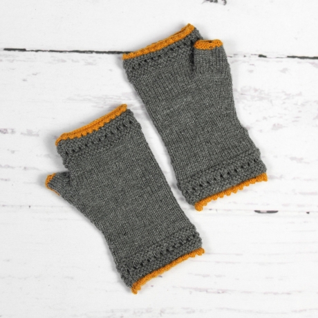 Gestrickte Armstulpen mit Daumenloch | Geschenkidee
