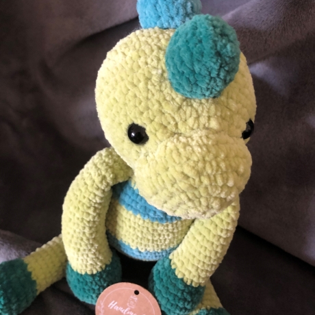 Kuscheltier Dino gehäkelt handmade Geschenk Kind neu Amigurumi