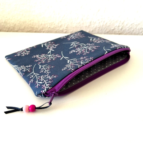 Flaches Schminktäschchen petrol violett Blümchen