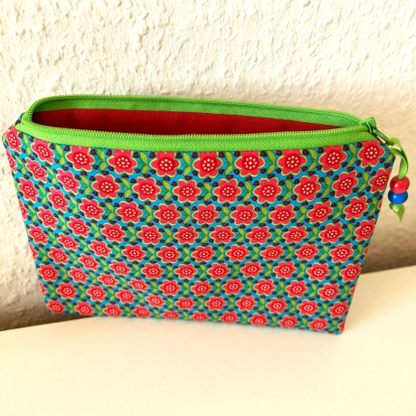 Schminktäschchen Etui Blumen rot grün 19,5x14 cm