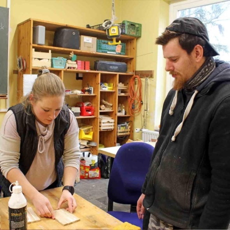 Tisch Organizer aus Holz - Gewürz- und Besteckhalter
