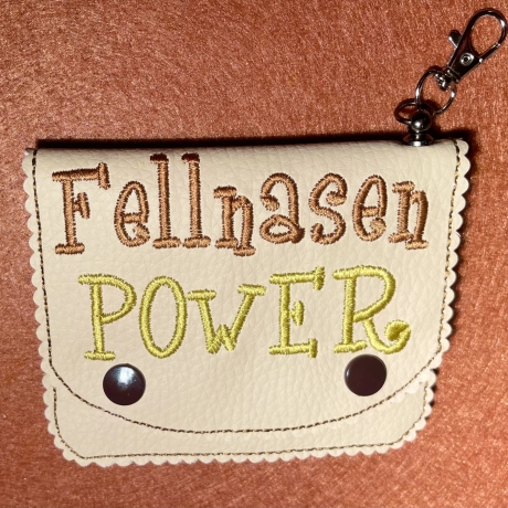 ED0028– Stickdateien Wuffis ITH-Kacki-Beutel - ab 13x18 Rahmen