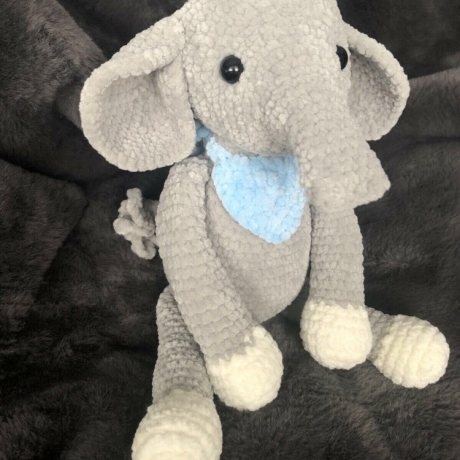Kuscheltier Elefant gehäkelt handmade Geschenk Amigurumi neu
