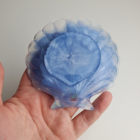 Muschelschale aus Epoxidharz