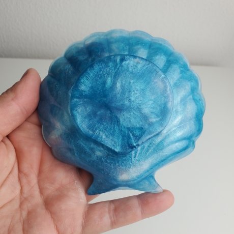 Muschelschale aus Epoxidharz
