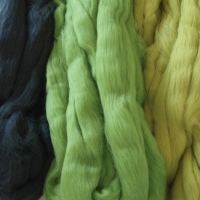 Filzwolle 195g superfeiner Merino-Kammzug Filzen 19,5mic 3xgrün