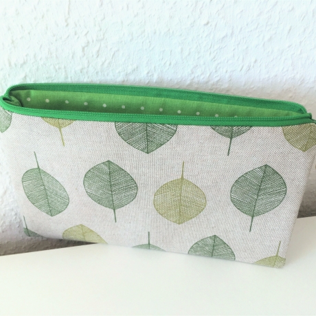 Schminktäschchen Slipeinlagentasche Stiftetasche Blätter