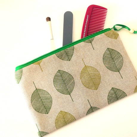 Schminktäschchen Slipeinlagentasche Stiftetasche Blätter