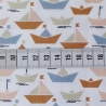 Druckstoff Fehmarn Papierschiff blau/ocker/weiß