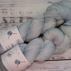 Handgefärbtes Lacegarn Merino-Seide Wien 22/3