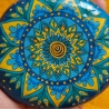 Bemalter Naturstein Mandala Freude