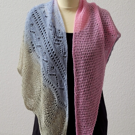Dreiecktuch Frühlingsbrise, Handgestrickt