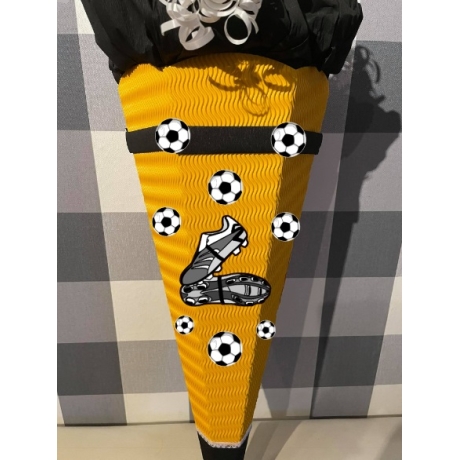 Bastelset für Schultüte Fußballschuhe gelb mit schwarz