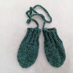 Baby Fäustlinge, Handschuhe 0-3 Monate aus Sockenwolle gestrickt