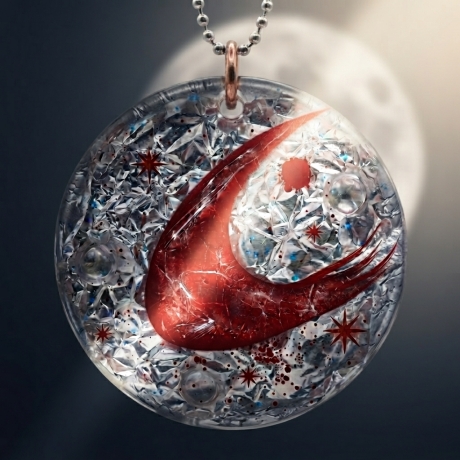 Mondlicht in Rot – handgefertigtes Moon Amulett mit Bergkristall
