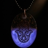 Schutz bei Tag, Leuchten bei Nacht – Hamsa-Amulett, handgefertigt