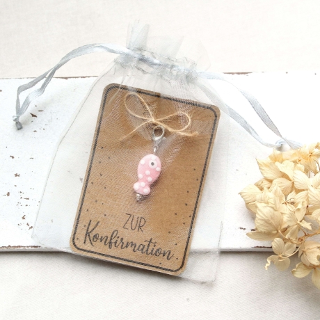 Kleines Konfirmationsgeschenk – Fischanhänger aus Keramik
