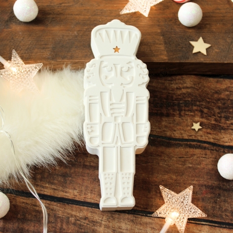 Weihnachten Geschenkset mit Nussknacker, Kerze & Kerzenhalter