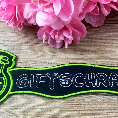 Stickdatei 3D-Anhänger GIFTSCHRANK, 3D-Stick, Lesezeichen