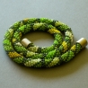 Halskette, Glasperlenkette gehäkelt, Rauten grün gelb, 48 cm