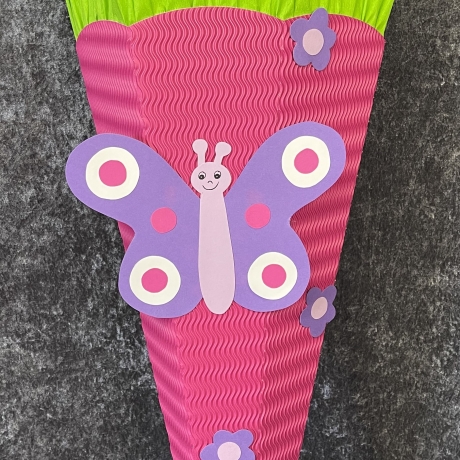 Schultüte Glücksfalter,  fertig gebastelt