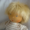 Stoffpuppe nach Art der Waldorfpuppe. Junge, blond