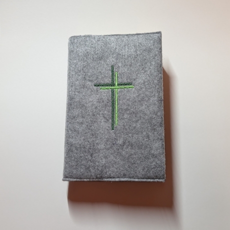 Gotteslobhülle mit grünen Kreuzen, personalisierbar