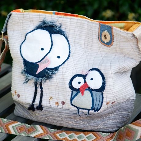 Künstlertasche - UPCYCLING Umhängetasche aus Cord mit Applikation